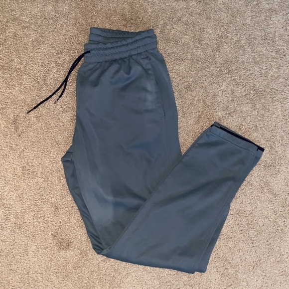Under armor men’s pants - Picture 2 of 3